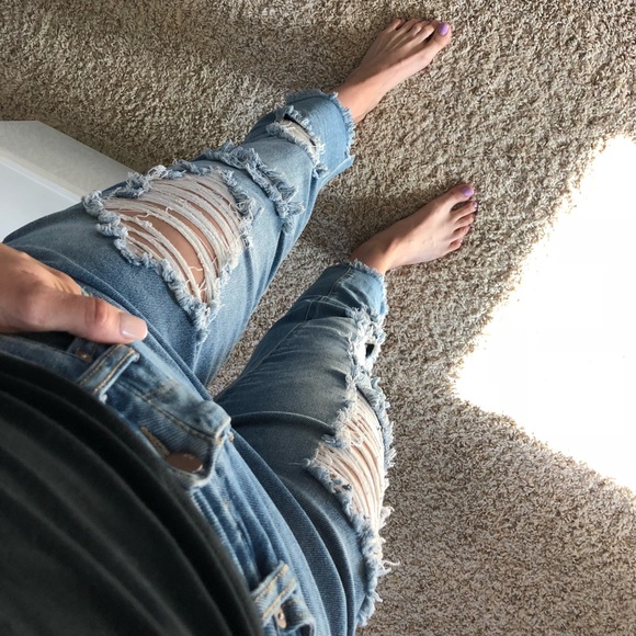 Pants - Distressed Jeans!!